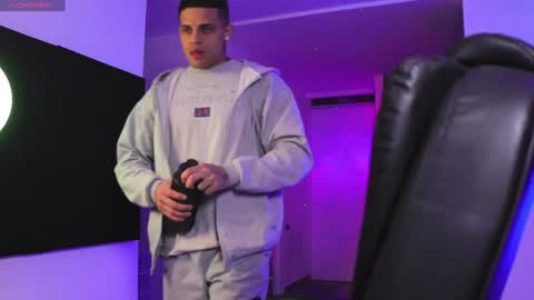 Snapshot of rausch77 chatting on February 2025 07:02:02 AM rausch77 online show from February 2025 07:02:02 AM