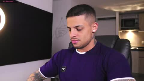 Snapshot of rausch77 chatting on March 2025 09:18:02 AM rausch77 online show from March 2025 09:18:02 AM