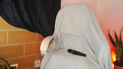 Raven online show from February 2025 03:52:01 AM