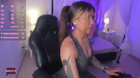 Snapshot of raven_dooll chatting on April 2026 08:53:02 PM Raven online show from April 2026 08:53:02 PM