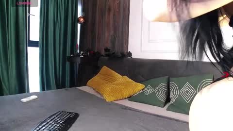 Raven Foxxy online show from April 2026 05:45:02 AM