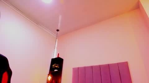 raven_loove online show from April 2026 08:03:01 PM