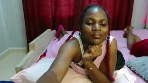 Snapshot of raven_luxe chatting on March 2026 05:08:02 AM Raven online show from March 2026 05:08:02 AM