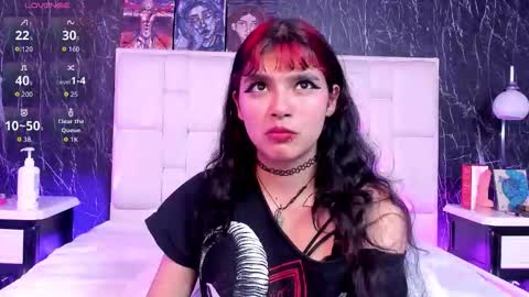 Snapshot of raven_roxx chatting on October 2025 04:02:02 AM Raven 1030pm to 530am Colombia hour online show from October 2025 04:02:02 AM