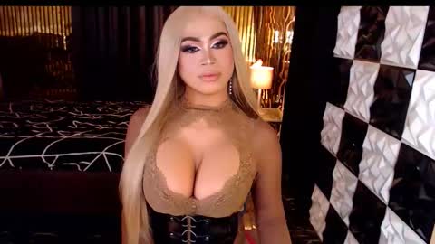 Snapshot of ravenmystiquex chatting on April 2026 05:28:01 PM ravenmystiquex online show from April 2026 05:28:01 PM