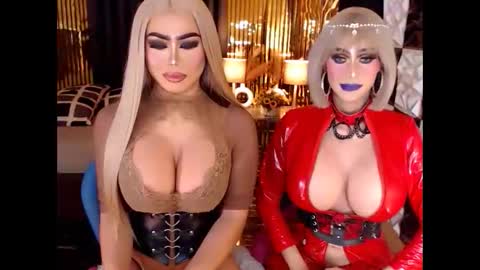 Snapshot of ravenmystiquex chatting on May 2026 07:35:02 AM ravenmystiquex online show from May 2026 07:35:02 AM