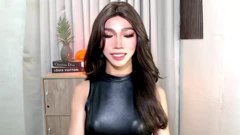 ravennaxx online show from October 2025 01:11:01 AM