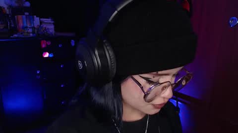 raventh_ online show from December 2025 02:06:02 AM