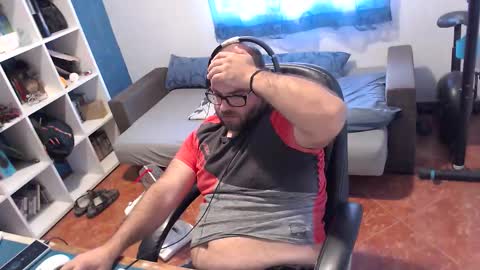 ravingr3d3 online show from September 2025 10:19:02 AM