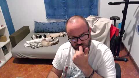 ravingr3d3 online show from September 2025 01:22:02 AM