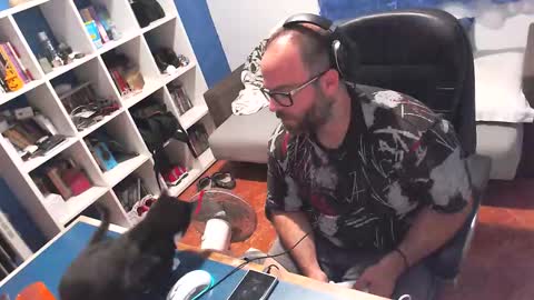 ravingr3d3 online show from October 2025 09:34:02 PM