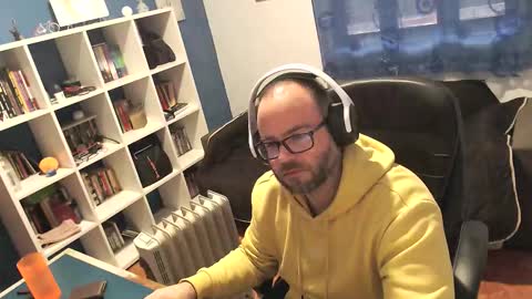 ravingr3d3 online show from November 2025 03:45:01 PM