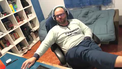 ravingr3d3 online show from January 2026 01:21:02 AM