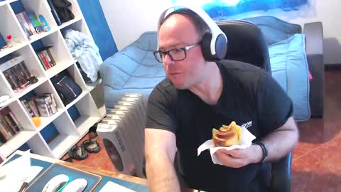 ravingr3d3 online show from March 2026 01:12:02 PM