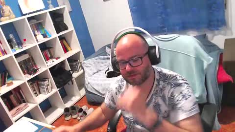 ravingr3d3 online show from April 2026 10:45:02 PM