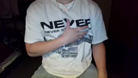 Snapshot of ravyn075 chatting on October 2025 04:35:02 AM Ravyn online show from October 2025 04:35:02 AM