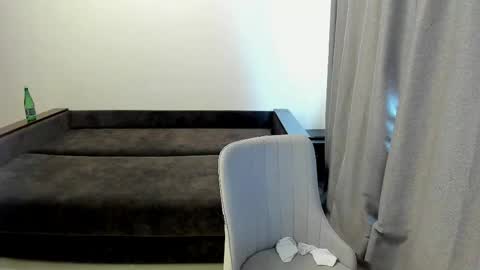 Snapshot of ray_hill chatting on April 2026 06:52:01 AM Ray online show from April 2026 06:52:01 AM