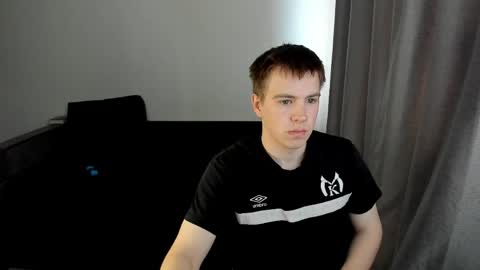 Snapshot of ray_hill chatting on April 2026 06:06:01 AM Ray online show from April 2026 06:06:01 AM