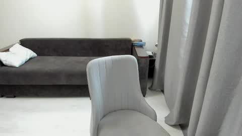 Snapshot of ray_hill chatting on May 2026 06:30:01 AM Ray online show from May 2026 06:30:01 AM