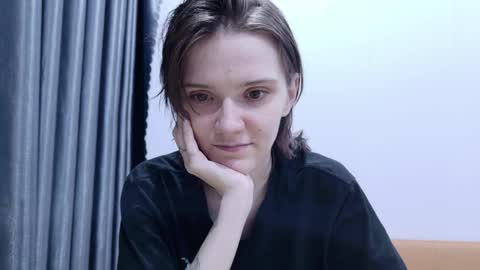 Snapshot of ray_lol chatting on April 2026 11:41:02 AM Ray-Ray online show from April 2026 11:41:02 AM