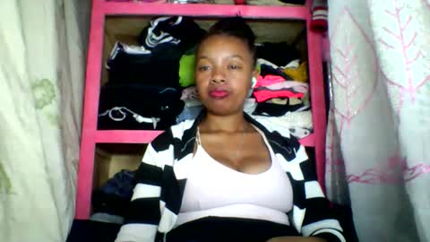 Snapshot of rayana_69 chatting on May 2026 01:13:01 AM rayana_69 online show from May 2026 01:13:01 AM