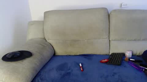 Ray  online show from February 2026 06:26:02 PM