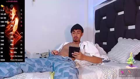 Rayn online show from January 2025 10:51:01 PM