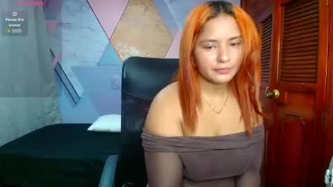 Snapshot of raylin_escobar chatting on July 2026 07:05:02 PM raylin_escobar online show from July 2026 07:05:02 PM