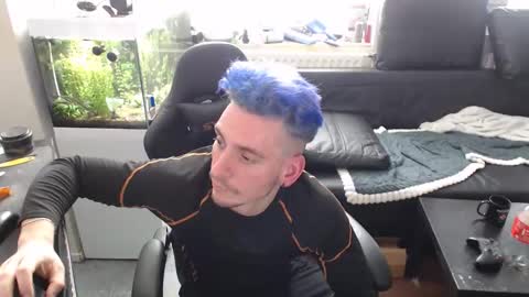 Rayzel online show from January 2026 12:40:02 PM