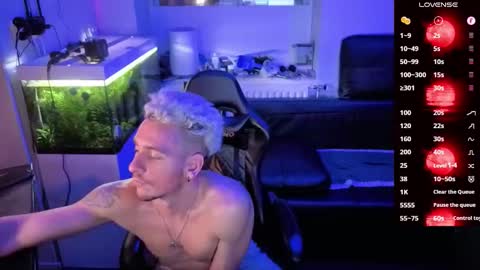 Rayzel online show from February 2026 02:08:02 AM