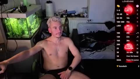 Snapshot of rayzel31 chatting on March 2026 10:27:01 PM Rayzel online show from March 2026 10:27:01 PM