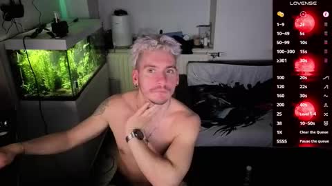 Snapshot of rayzel31 chatting on March 2026 11:00:01 PM Rayzel online show from March 2026 11:00:01 PM