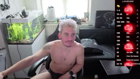 Snapshot of rayzel31 chatting on March 2026 01:25:01 PM Rayzel online show from March 2026 01:25:01 PM