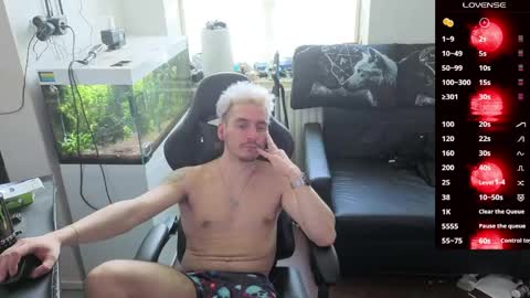 Snapshot of rayzel31 chatting on March 2026 11:43:01 AM Rayzel online show from March 2026 11:43:01 AM