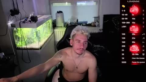 Snapshot of rayzel31 chatting on March 2026 06:20:01 PM Rayzel online show from March 2026 06:20:01 PM