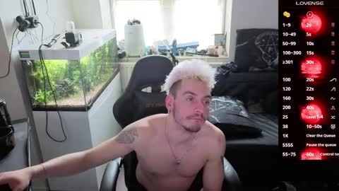 Snapshot of rayzel31 chatting on April 2026 03:53:01 PM Rayzel online show from April 2026 03:53:01 PM