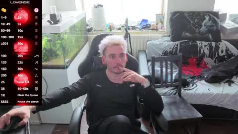 Snapshot of rayzel31 chatting on April 2026 11:57:01 AM Rayzel online show from April 2026 11:57:01 AM