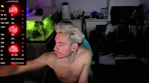 Snapshot of rayzel31 chatting on April 2026 11:06:01 PM Rayzel online show from April 2026 11:06:01 PM