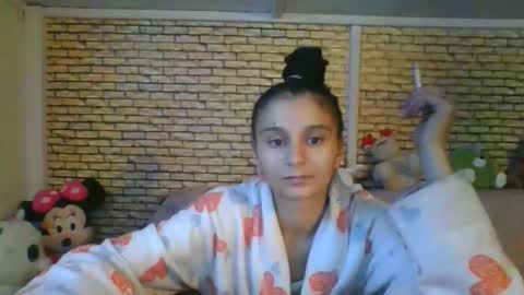 real_coupl3 online show from November 2025 09:25:02 PM