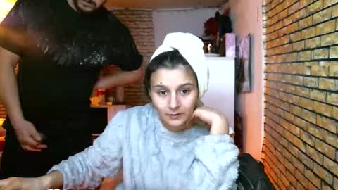 real_coupl3 online show from February 2026 07:56:02 PM