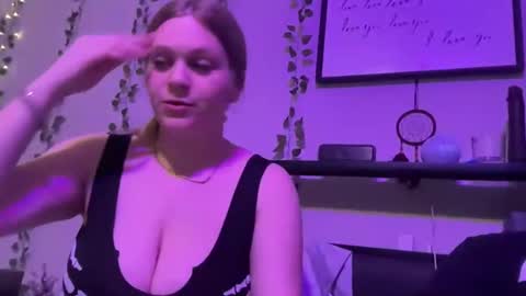 Preston  Stella online show from January 2025 07:52:02 AM