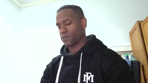 Snapshot of realreyblack chatting on March 2026 11:22:02 AM Rey online show from March 2026 11:22:02 AM