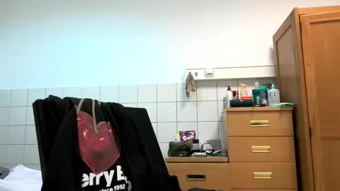 Snapshot of realreyblack chatting on April 2026 08:28:02 AM Rey online show from April 2026 08:28:02 AM