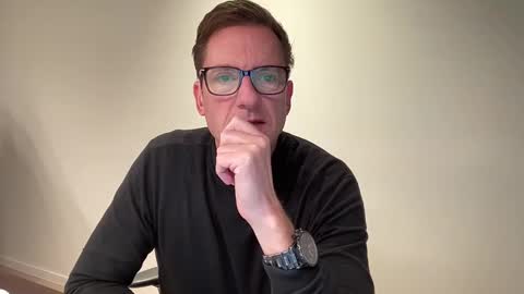 Snapshot of realstuff_ chatting on December 2024 04:39:02 PM realstuff_ online show from December 2024 04:39:02 PM