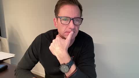 Snapshot of realstuff_ chatting on December 2024 02:44:01 PM realstuff_ online show from December 2024 02:44:01 PM