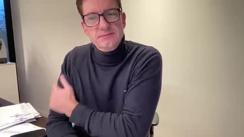 Snapshot of realstuff_ chatting on December 2024 03:33:01 PM realstuff_ online show from December 2024 03:33:01 PM