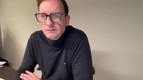 Snapshot of realstuff_ chatting on December 2024 03:33:02 PM realstuff_ online show from December 2024 03:33:02 PM