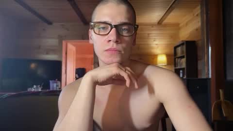 AliceEve online show from March 2026 01:38:02 PM