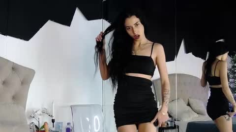 rebbeccaray online show from February 2026 07:07:01 PM