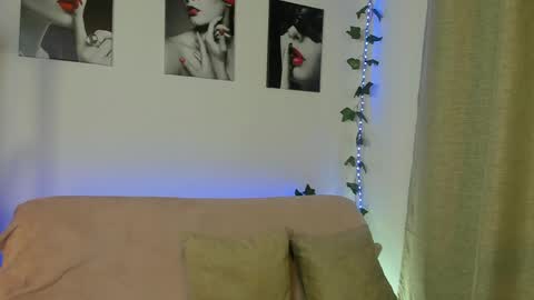 Snapshot of rebeca_marchetti chatting on April 2026 06:17:01 PM Rebeca Marchetti online show from April 2026 06:17:01 PM